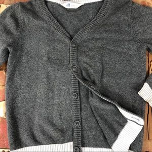 Youth Gray Sweater w/ Light Gray Trim SZ 4-6 Y